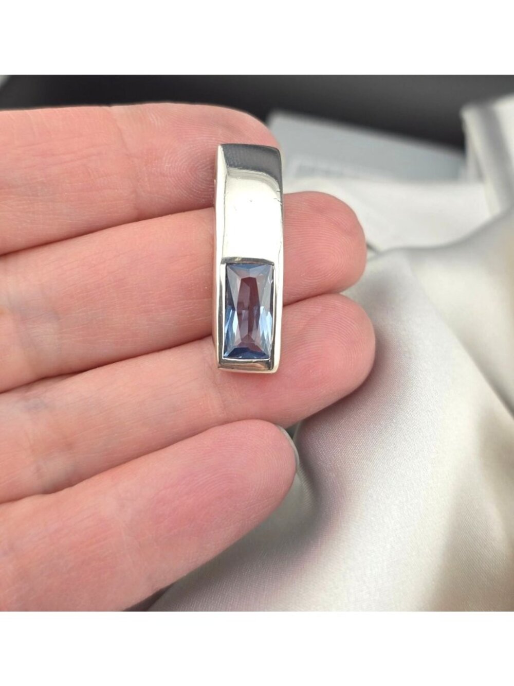 Blue Topaz 925 Sterling Silver Pendant Faceted Rectangular Sleek Modern READ